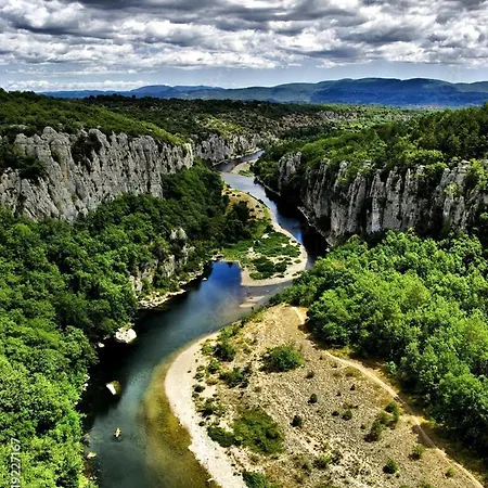 Studio, Loft Dans Les Vans, Centre Historique, Ardeche, Cevennes Parc Regional アパート