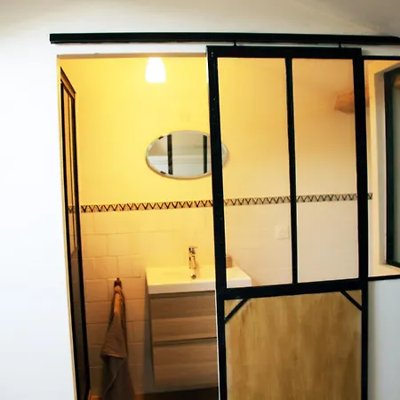 Studio, Loft Dans Les Vans, Centre Historique, Ardeche, Cevennes Parc Regional لي فان