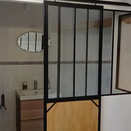 شقة Studio, Loft Dans Les Vans, Centre Historique, Ardeche, Cevennes Parc Regional لي فان